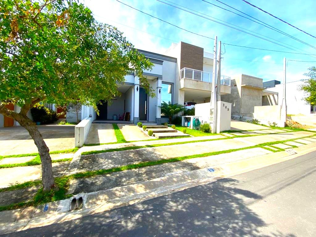 Casa de Condomínio Condomínio Village Moutonnée Salto 