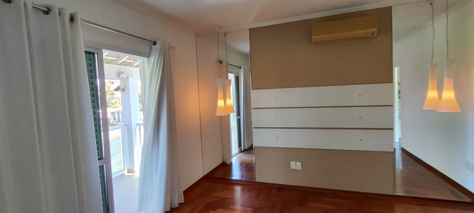 Casa de condomínio à venda no Condomínio Campos de Santo Antônio: