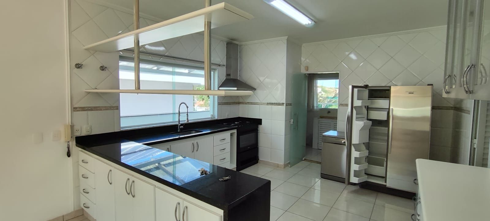 Casa de condomínio à venda no Condomínio Campos de Santo Antônio: