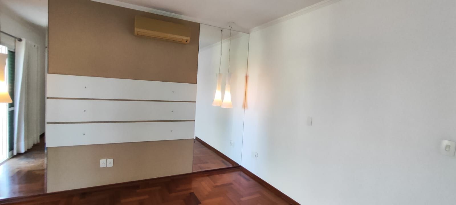 Casa de condomínio à venda no Condomínio Campos de Santo Antônio: