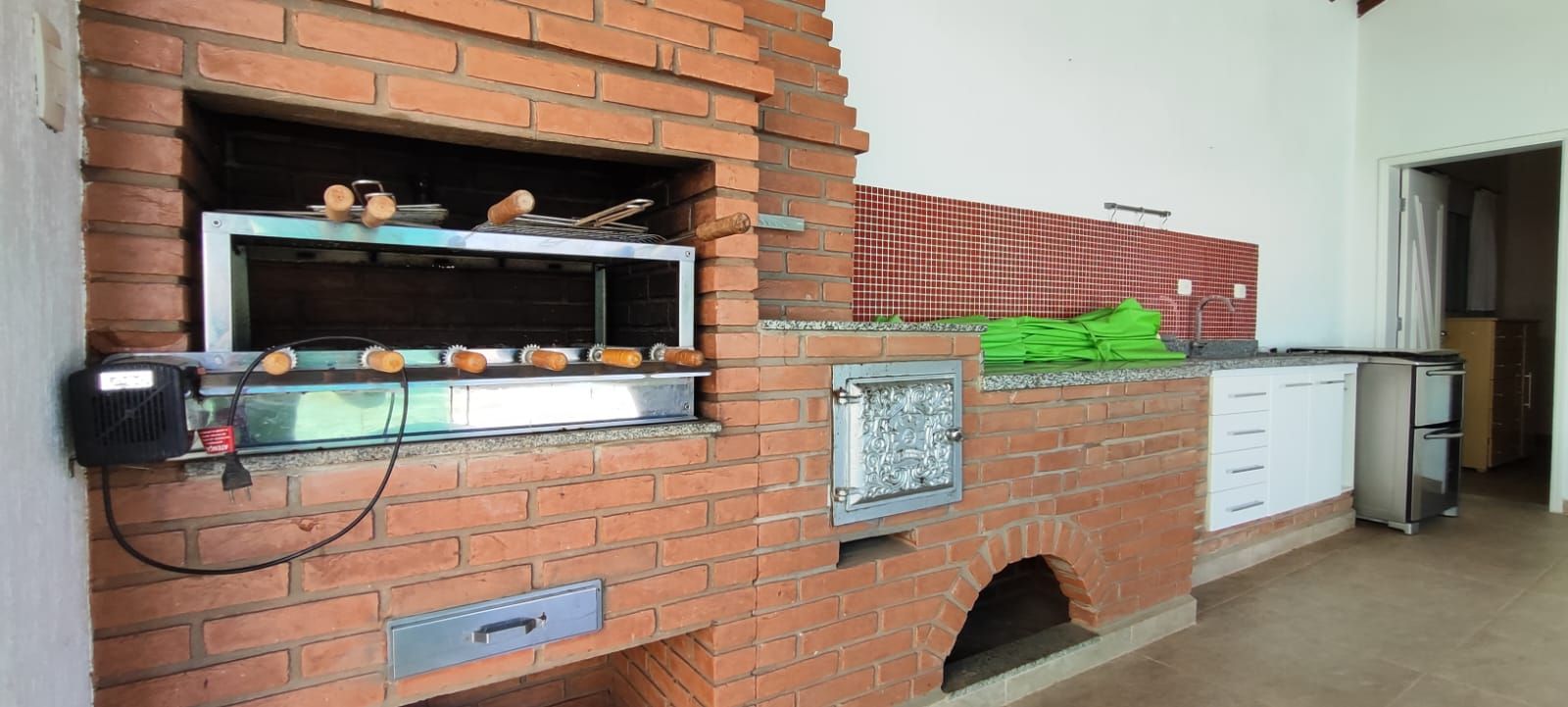 Casa de condomínio à venda no Condomínio Campos de Santo Antônio: