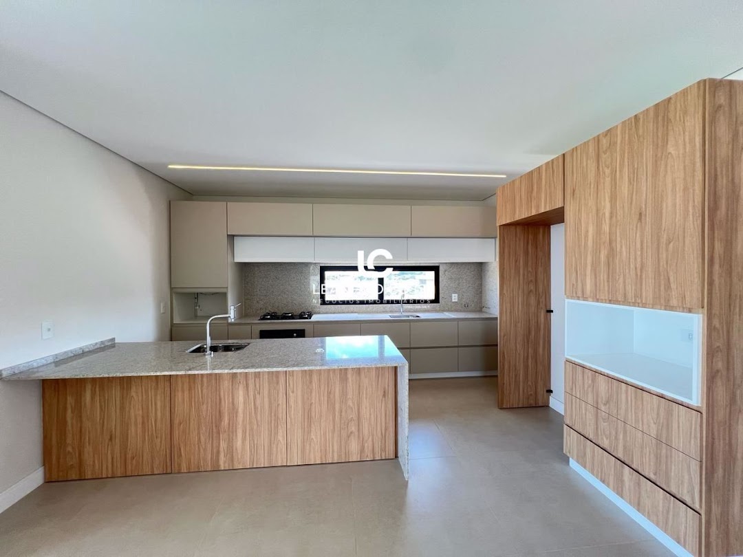 Casa de condomínio à venda no Condomínio Villas do Golfe: