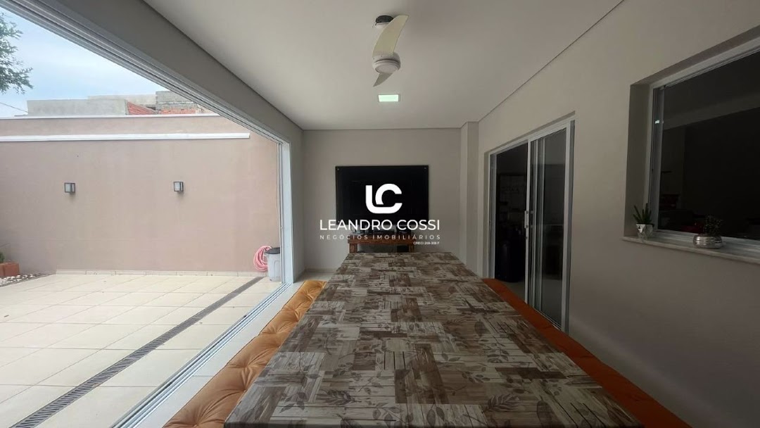 Casa de condomínio à venda no Condomínio Village Moutonnée: