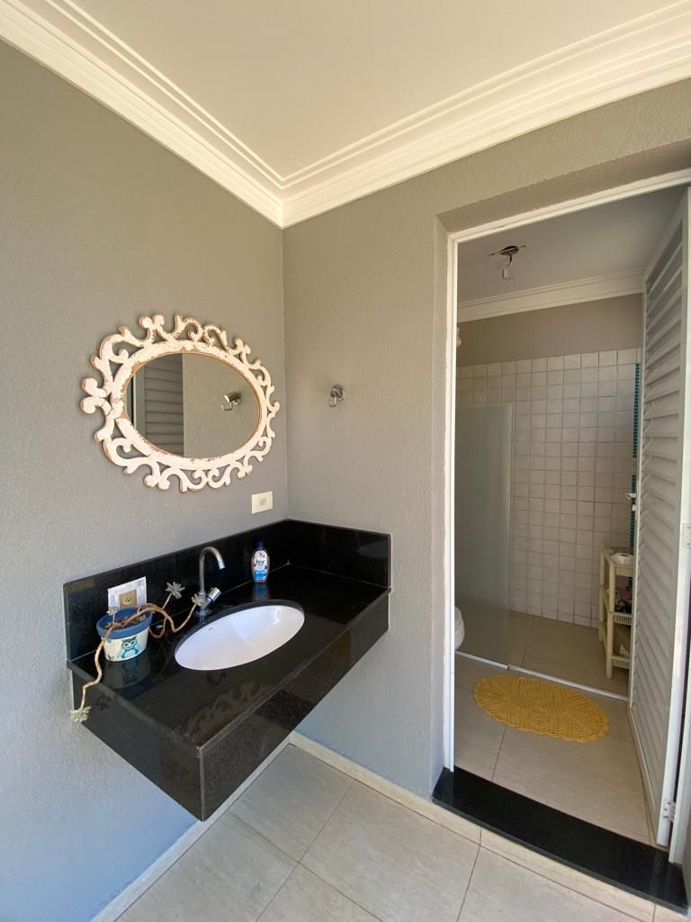 Casa de condomínio à venda no Condomínio Terras de Mont Serrat: