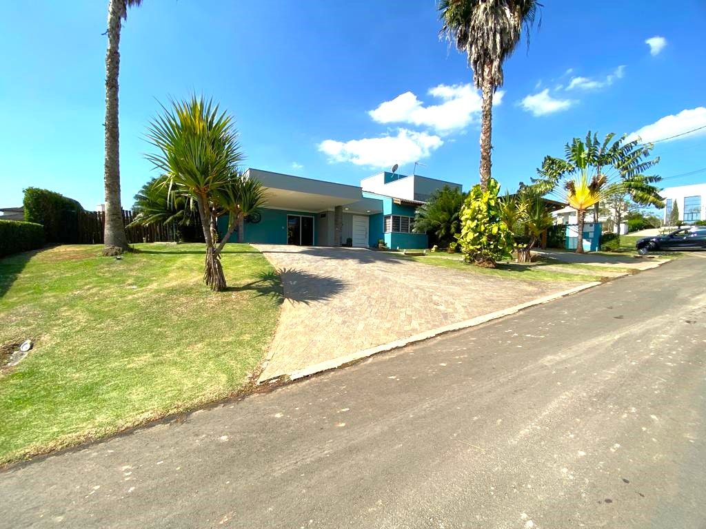 Casa de condomínio à venda no Condomínio Terras de Mont Serrat: