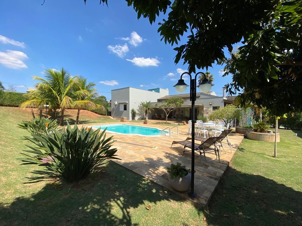 Casa de condomínio à venda no Condomínio Terras de Mont Serrat: