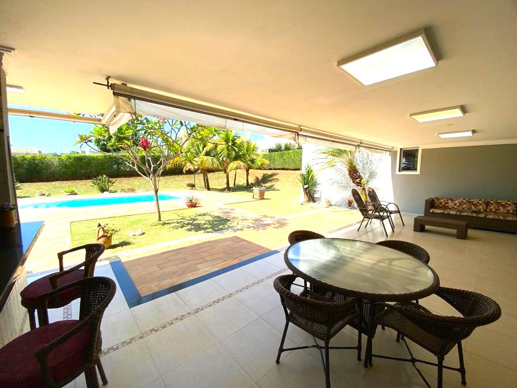 Casa de condomínio à venda no Condomínio Terras de Mont Serrat: