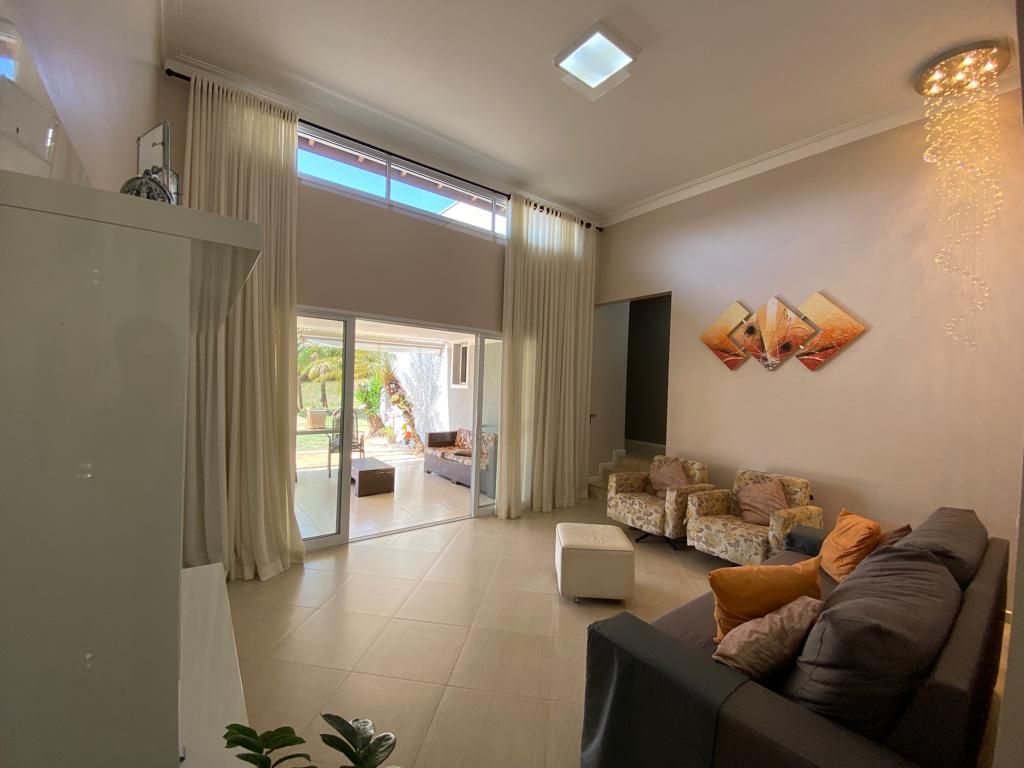 Casa de condomínio à venda no Condomínio Terras de Mont Serrat: