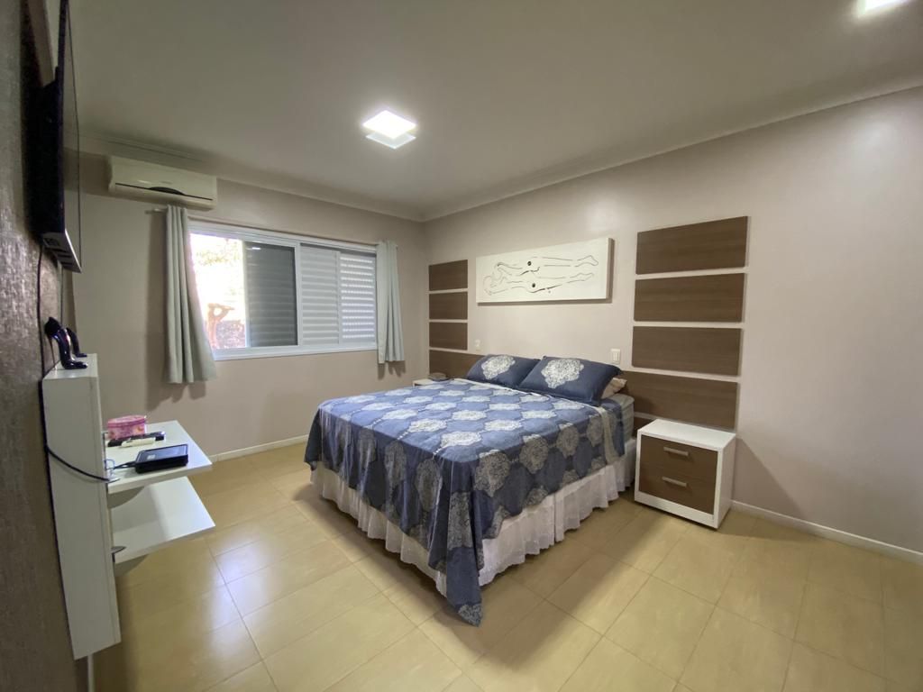 Casa de condomínio à venda no Condomínio Terras de Mont Serrat: