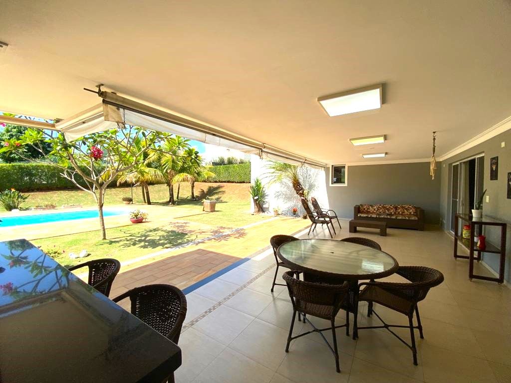 Casa de condomínio à venda no Condomínio Terras de Mont Serrat: