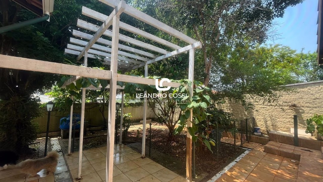 Casa de condomínio à venda no Condomínio Campos de Santo Antônio: