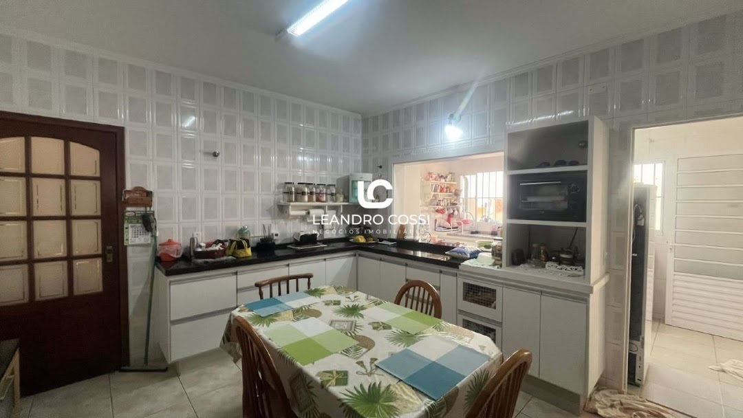 Casa de condomínio à venda no Condomínio Campos de Santo Antônio: