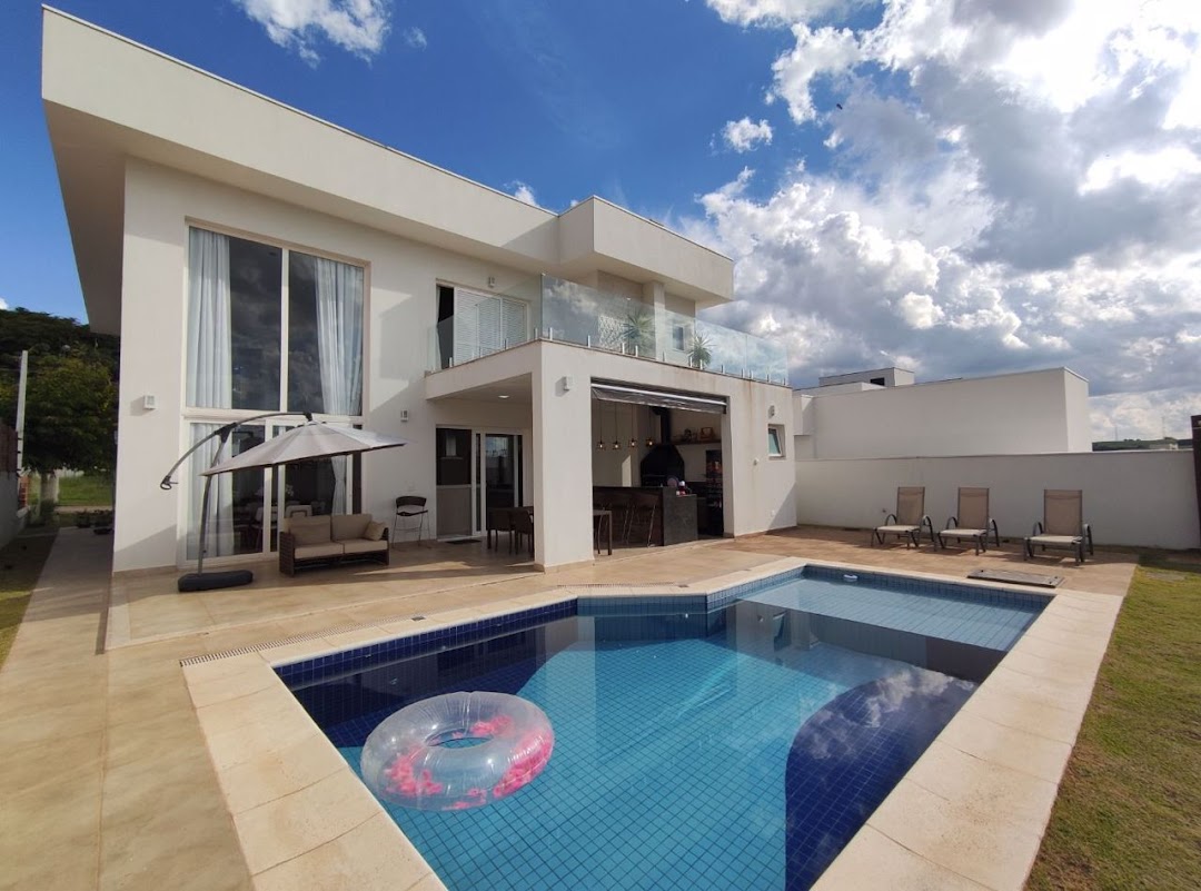 Casa à Venda no Condomínio Portal dos Bandeirantes em Salto/Sp