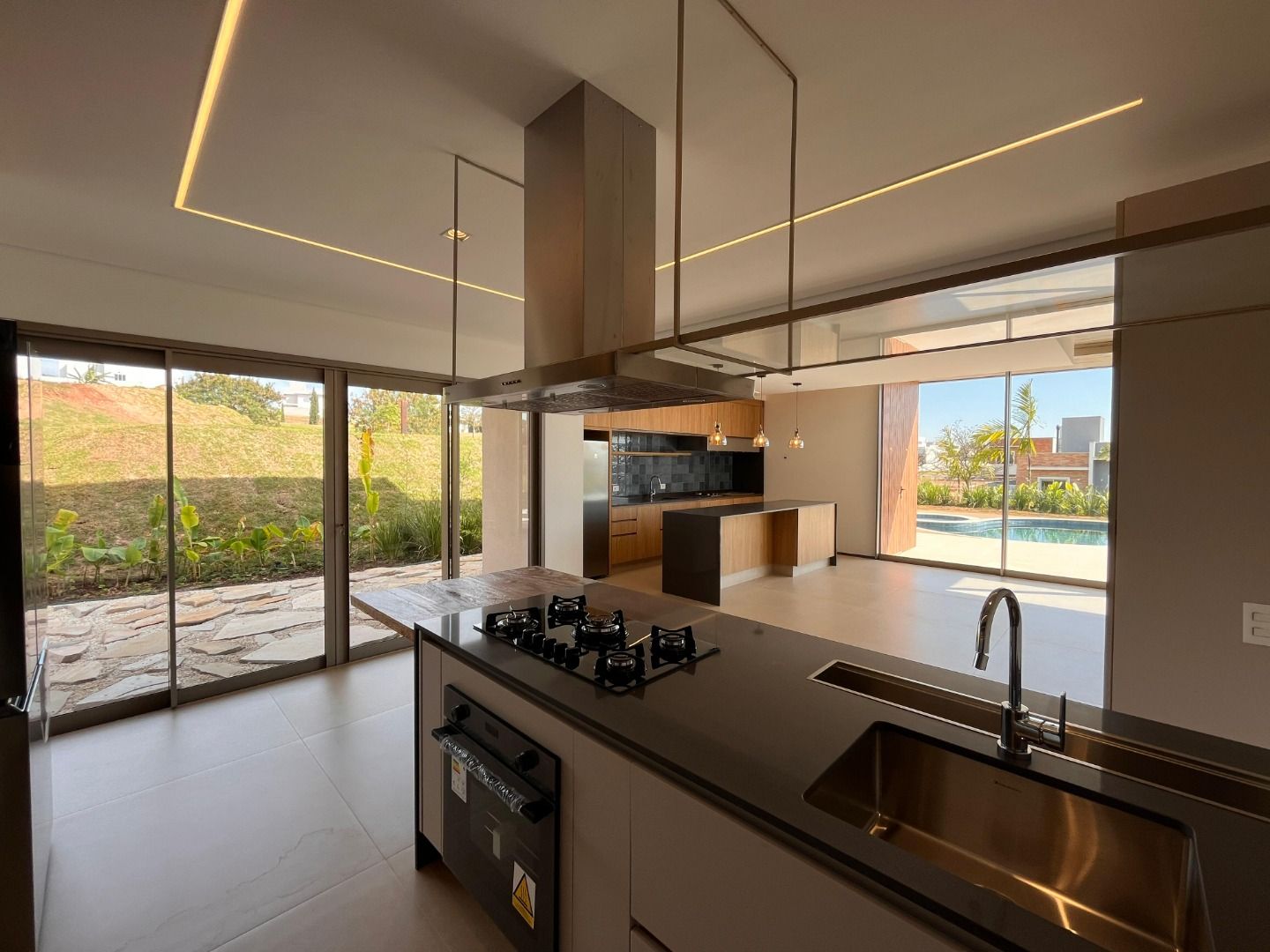 Casa de condomínio à venda no Residencial Parque Campos de Santo Antônio II: