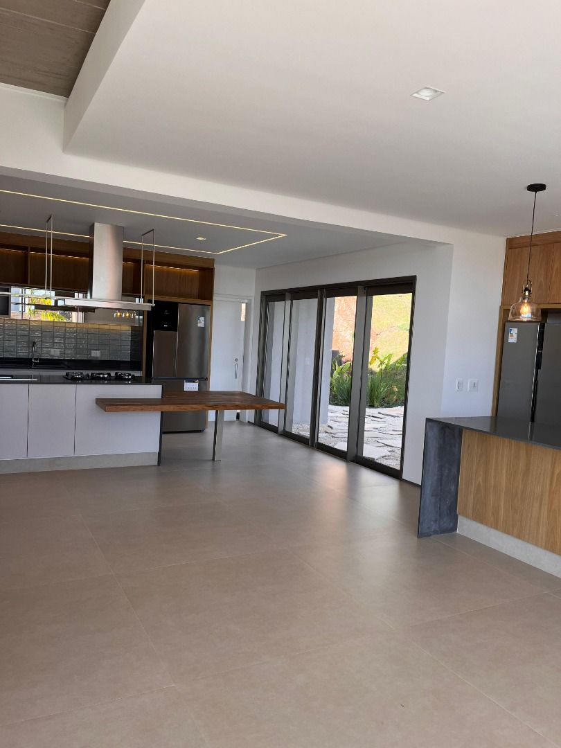 Casa de condomínio à venda no Residencial Parque Campos de Santo Antônio II: