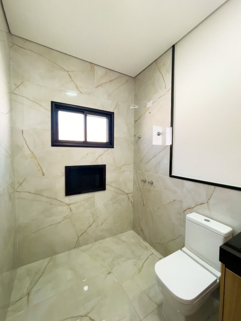 Casa de condomínio à venda no Condomínio Parque Village Castelo: