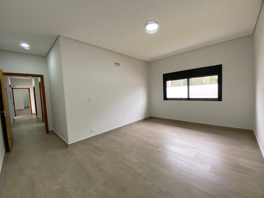 Casa de condomínio à venda no Condomínio Parque Village Castelo: