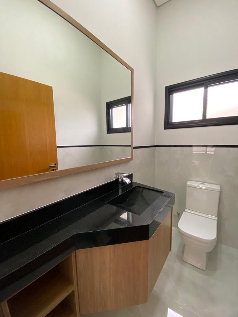 Casa de condomínio à venda no Condomínio Parque Village Castelo: