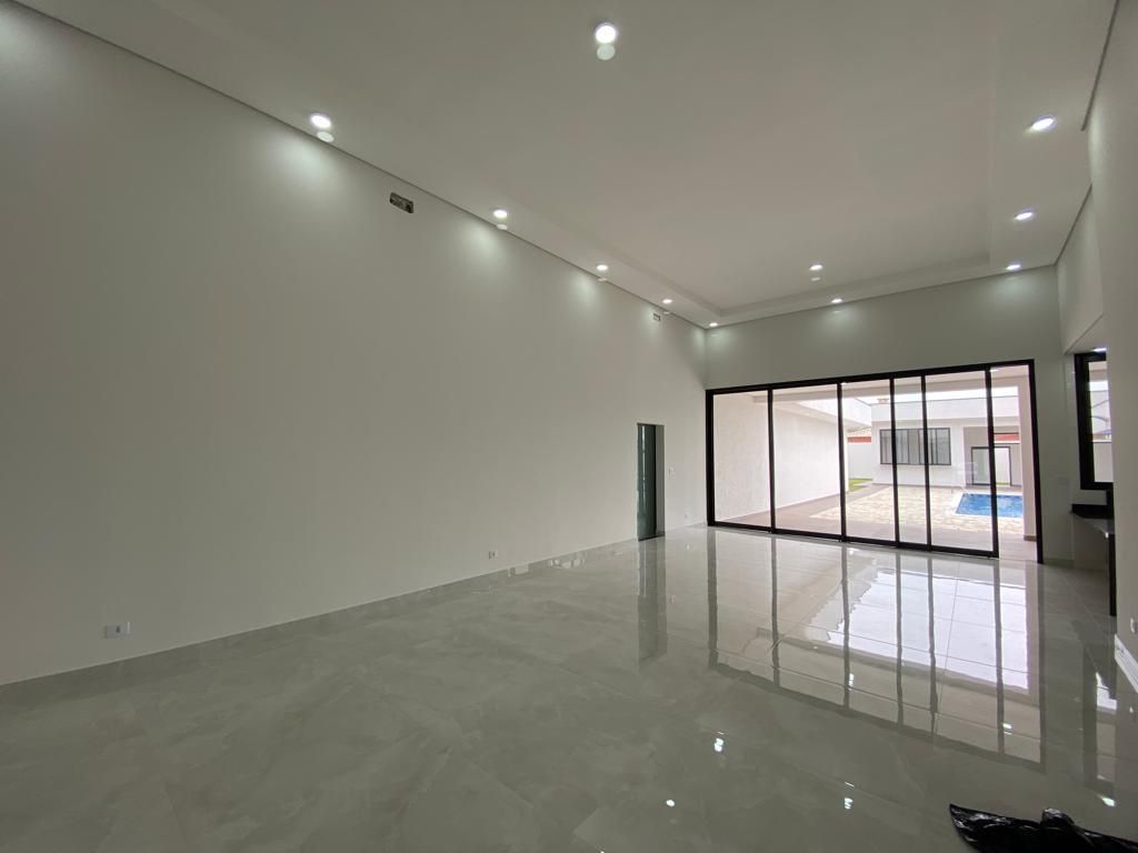 Casa de condomínio à venda no Condomínio Parque Village Castelo: