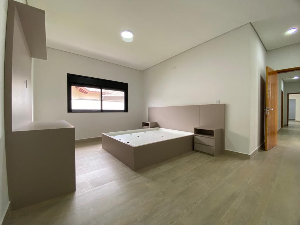 Casa de condomínio à venda no Condomínio Parque Village Castelo: