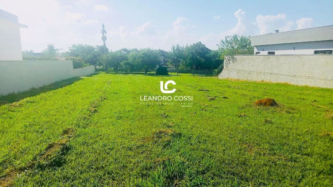 Terreno de Condomínio à venda no Condomínio Village Moutonnée: