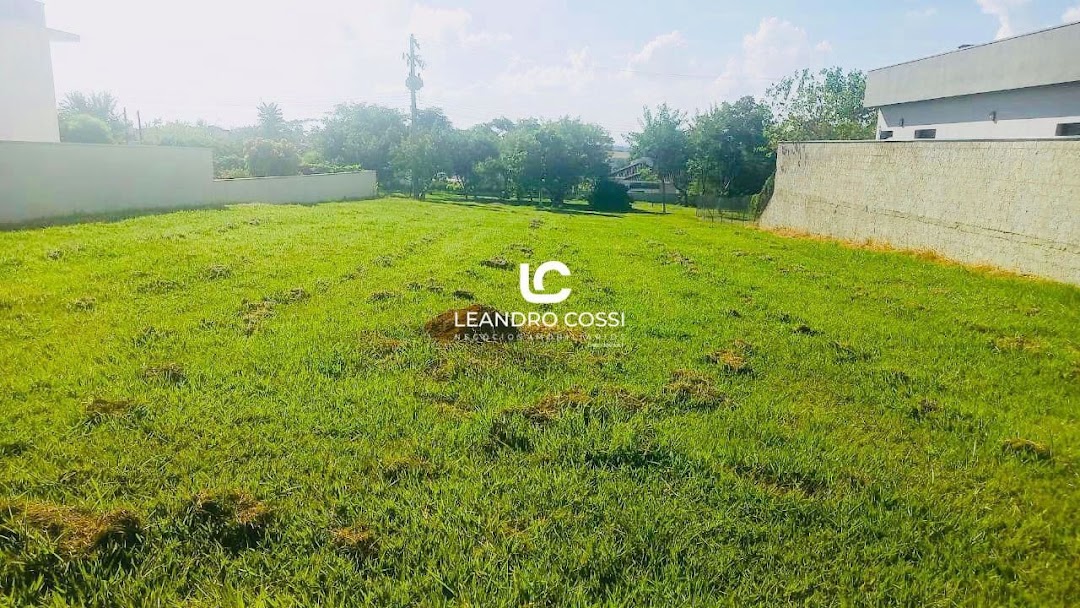 Terreno de Condomínio à venda no Condomínio Village Moutonnée: