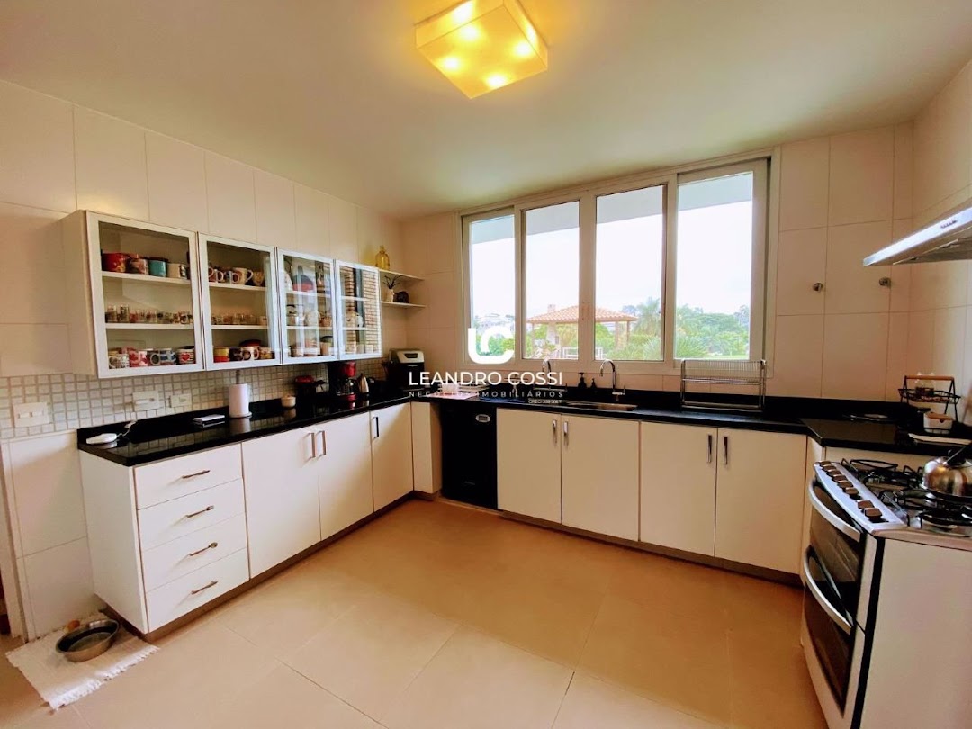 Casa de condomínio à venda no Condomínio Campos de Santo Antônio: