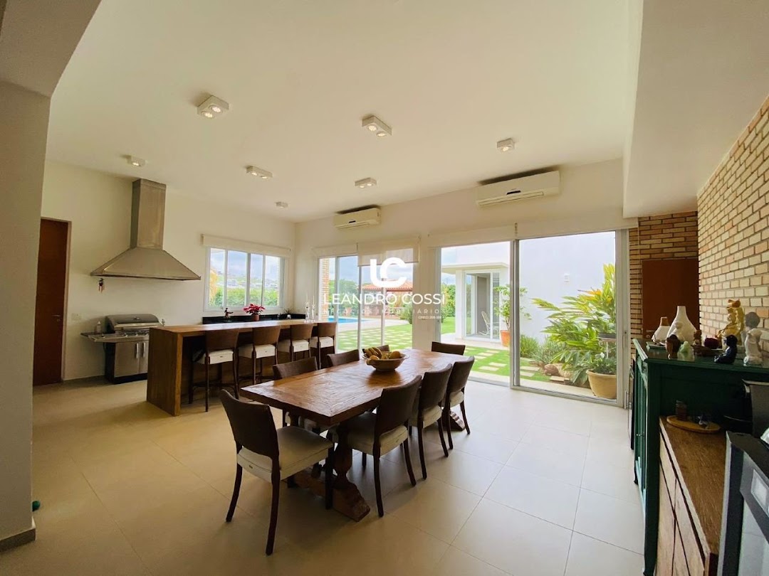 Casa de condomínio à venda no Condomínio Campos de Santo Antônio: