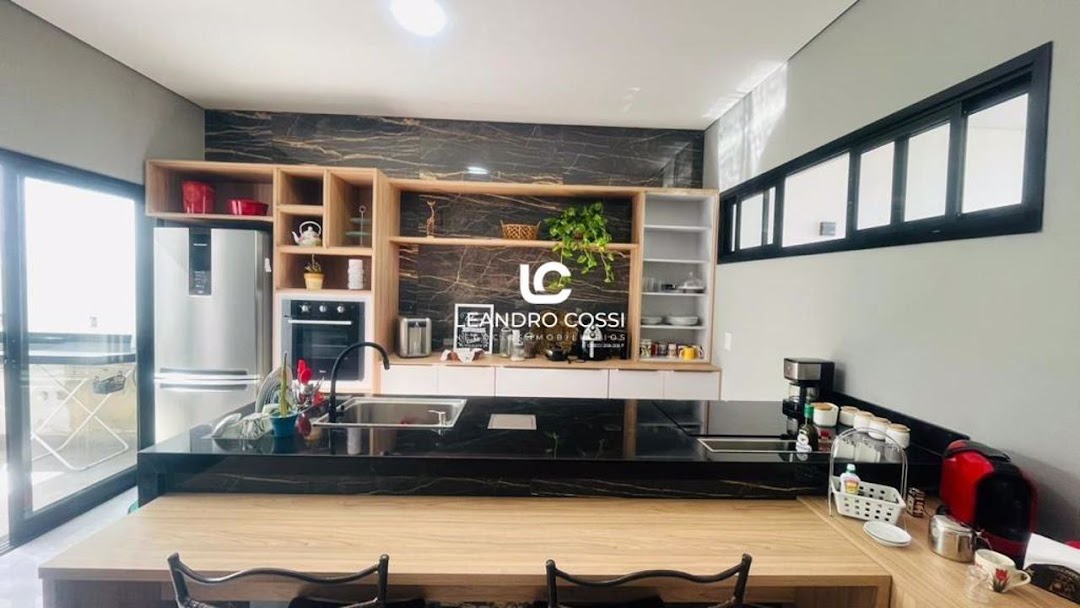 Casa de condomínio à venda no Jardim Guarujá: