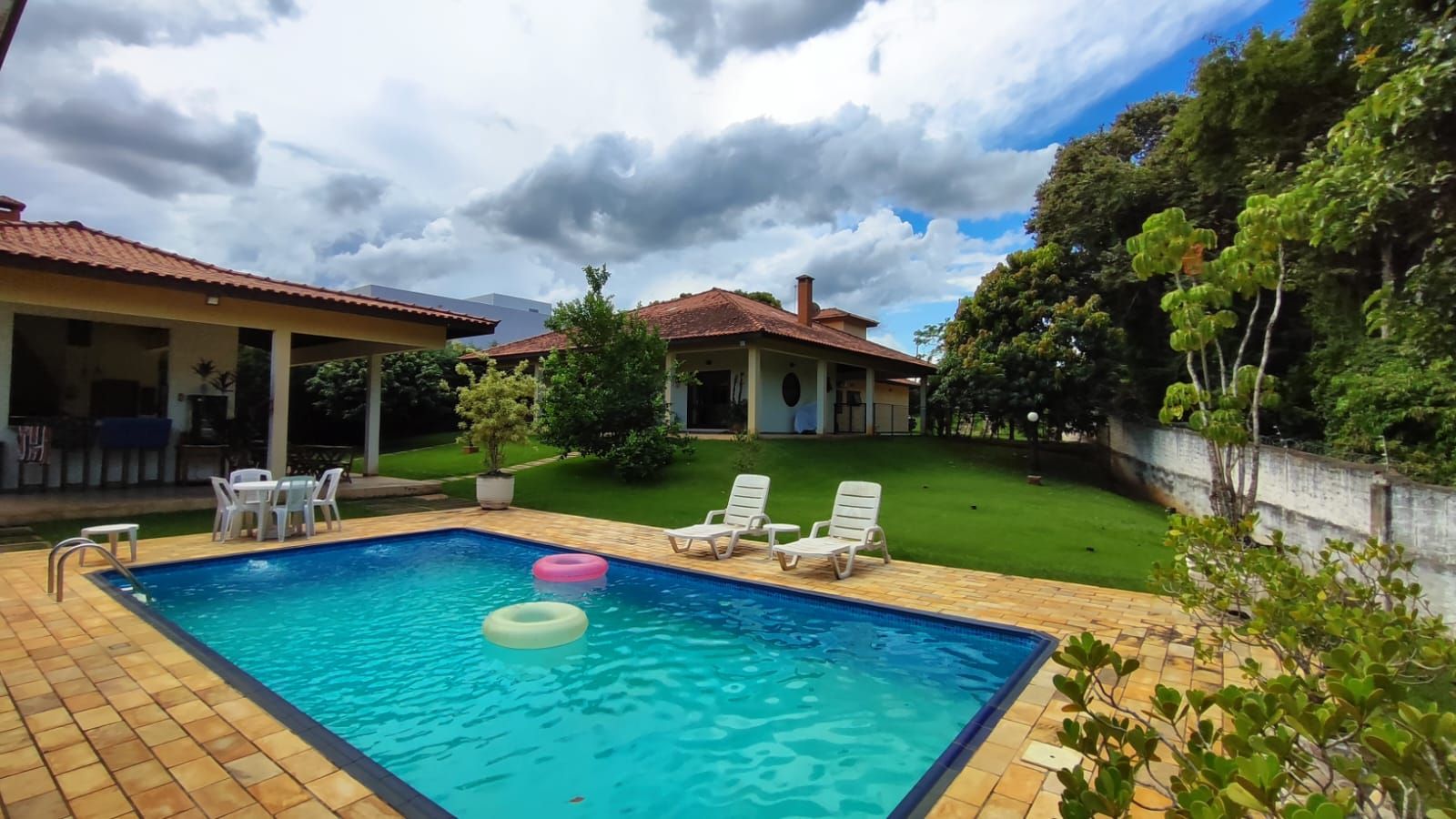 Casa de Condomínio Condomínio Moradas São Luiz Salto 