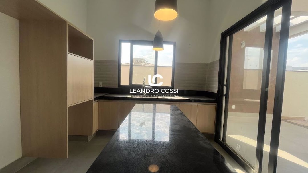 Casa de condomínio à venda no Condomínio Residencial Mont Blanc: