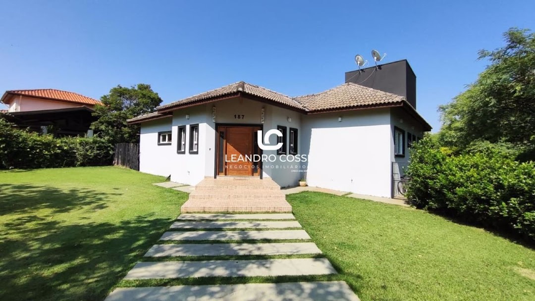 Casa à Venda no Condomínio Residencial Primavera - Salto/Sp