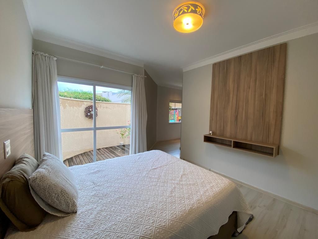 Casa de condomínio à venda no Condomínio Terras de Mont Serrat: