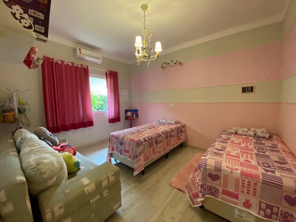 Casa de condomínio à venda no Condomínio Terras de Mont Serrat: