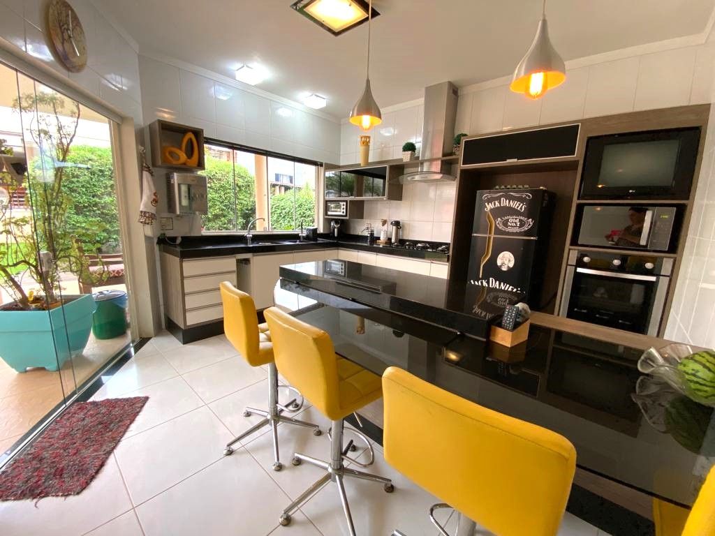 Casa de condomínio à venda no Condomínio Terras de Mont Serrat: