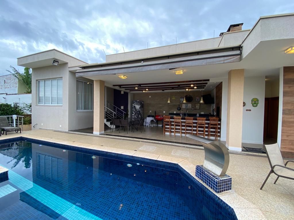 Casa de condomínio à venda no Condomínio Terras de Mont Serrat: