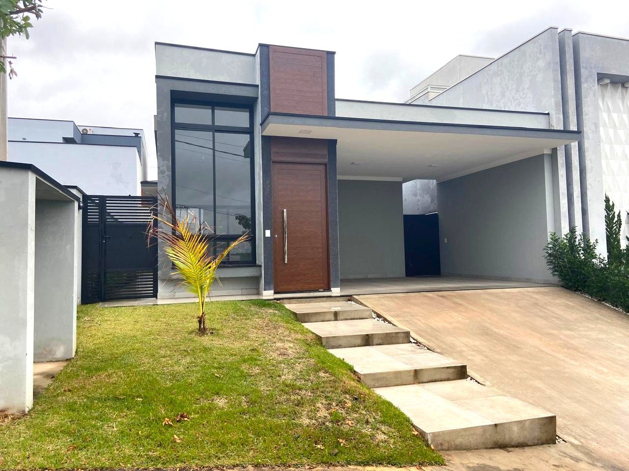 Casa à Venda no Condomínio Gardenville - Itu/Sp