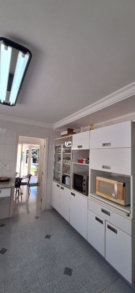 Casa de condomínio à venda no Condomínio Jardim Theodora: