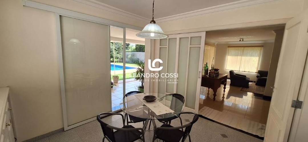 Casa de condomínio à venda no Condomínio Jardim Theodora: