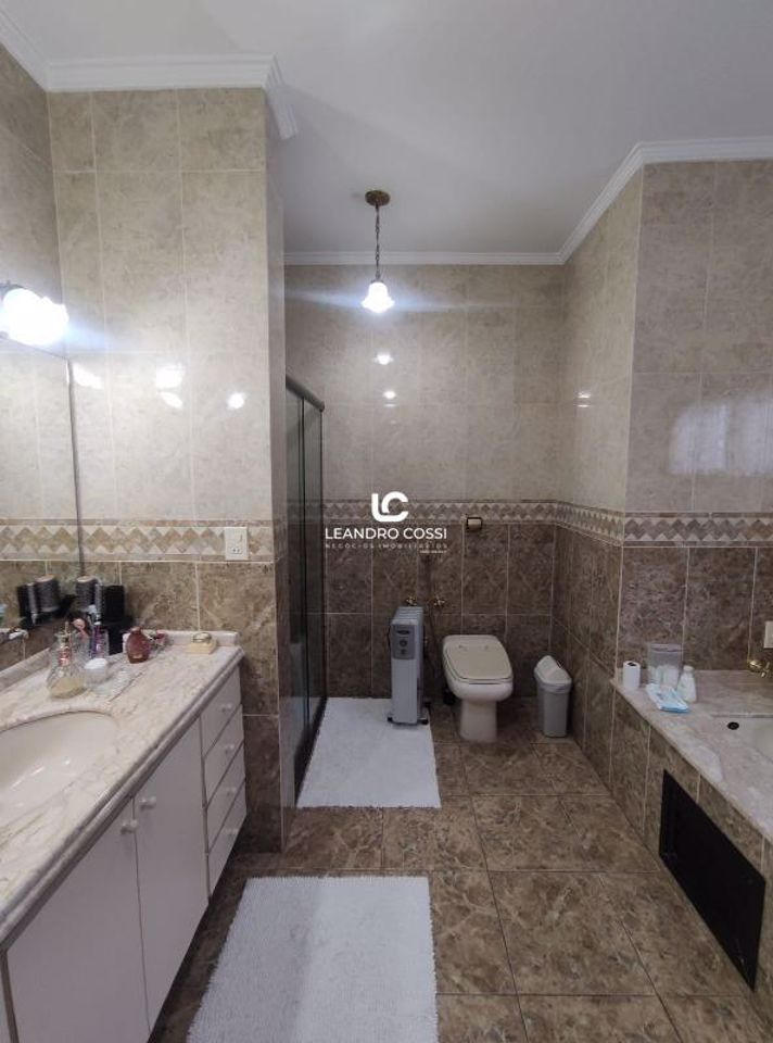 Casa de condomínio à venda no Condomínio Campos de Santo Antônio: