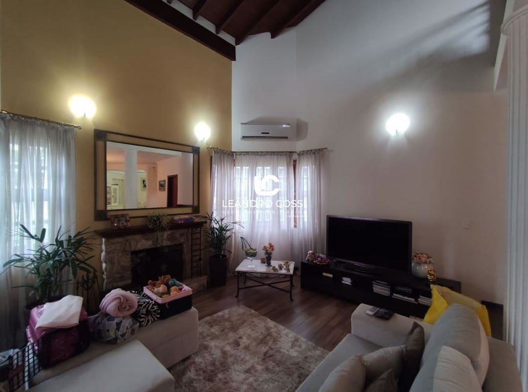 Casa de condomínio à venda no Condomínio Campos de Santo Antônio: