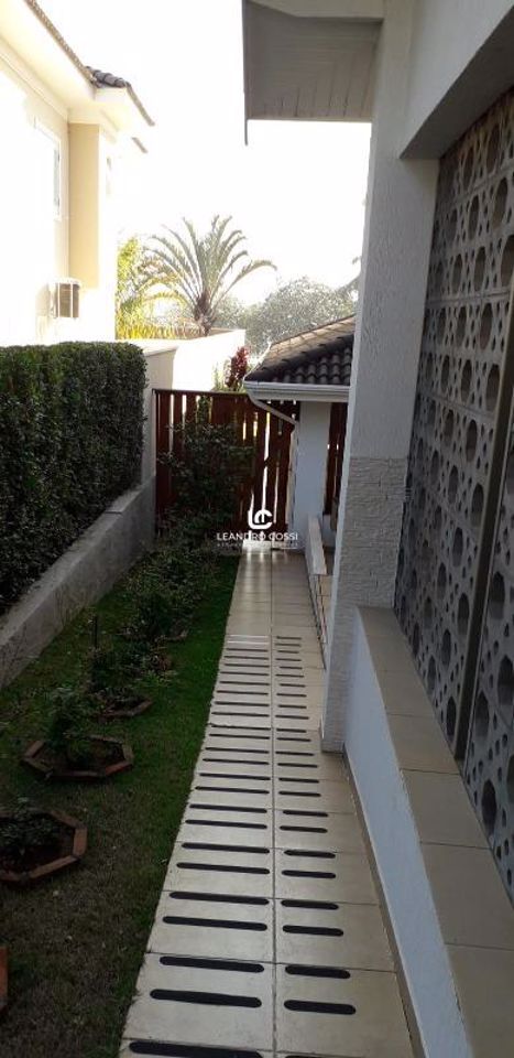 Casa de condomínio à venda no Condomínio Campos de Santo Antônio: