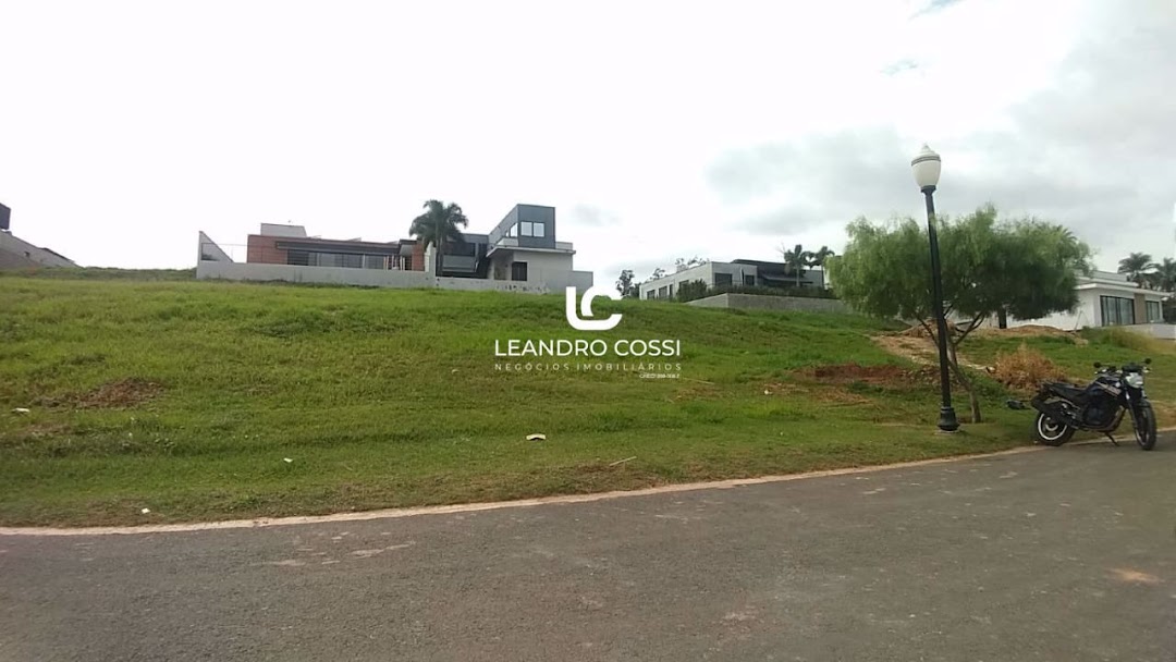 Terreno à Venda no Condomínio Villas do Golf - Itu/Sp