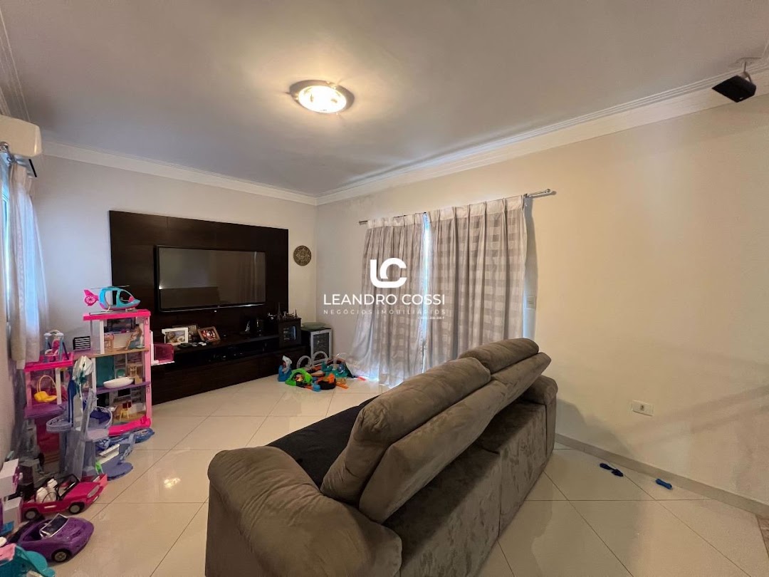 Casa de condomínio à venda no Condomínio Parque do Varvito: