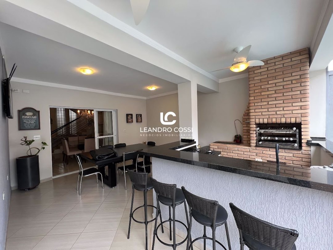 Casa de condomínio à venda no Condomínio Parque do Varvito: