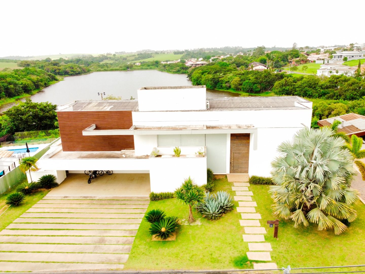 Casa de condomínio à venda no Chacara Santa Terezinha: