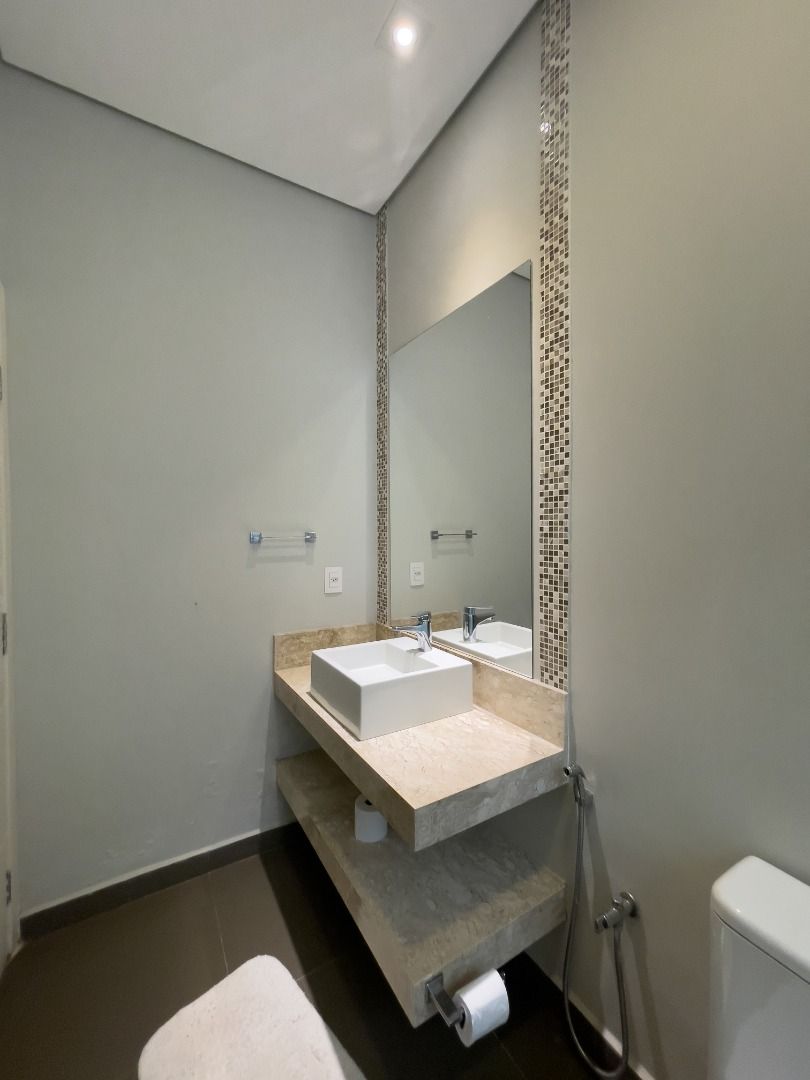 Casa de condomínio à venda no Chacara Santa Terezinha: