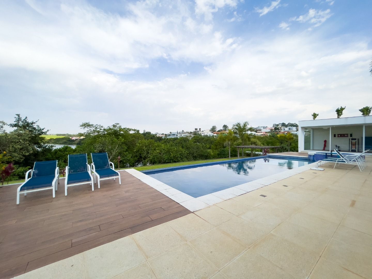Casa de condomínio à venda no Chacara Santa Terezinha: