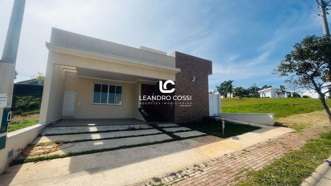 Casa à Venda no Condomínio Lagos D'icaraí, Salto/Sp