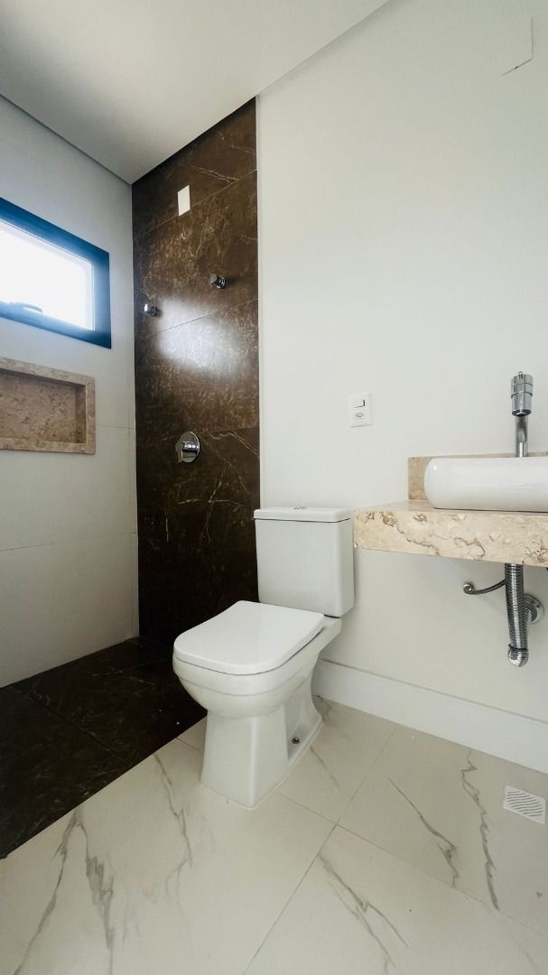 Casa de condomínio à venda no Condomínio Terras de Mont Serrat: